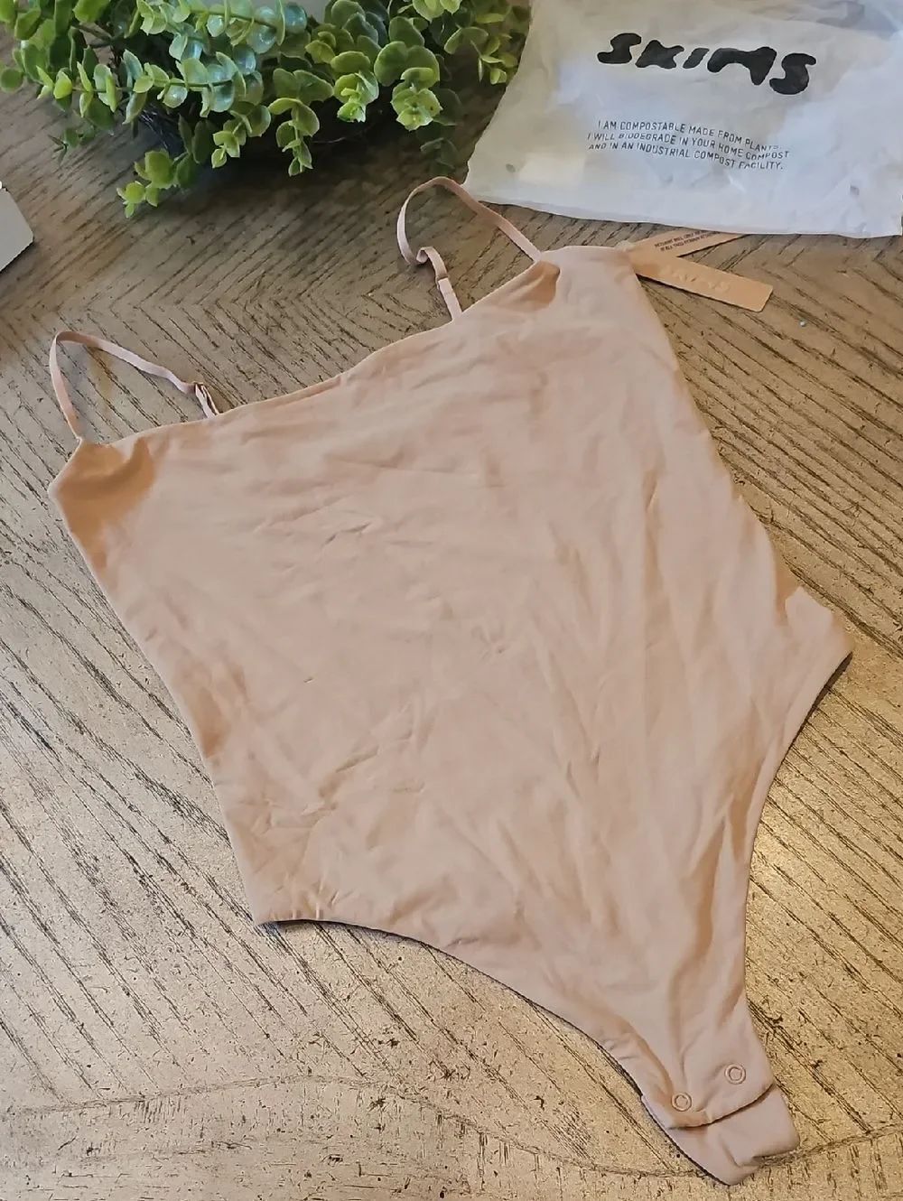 SKIMS Blush Nude Seamless Cami Thong Slip Bodysuit NWT